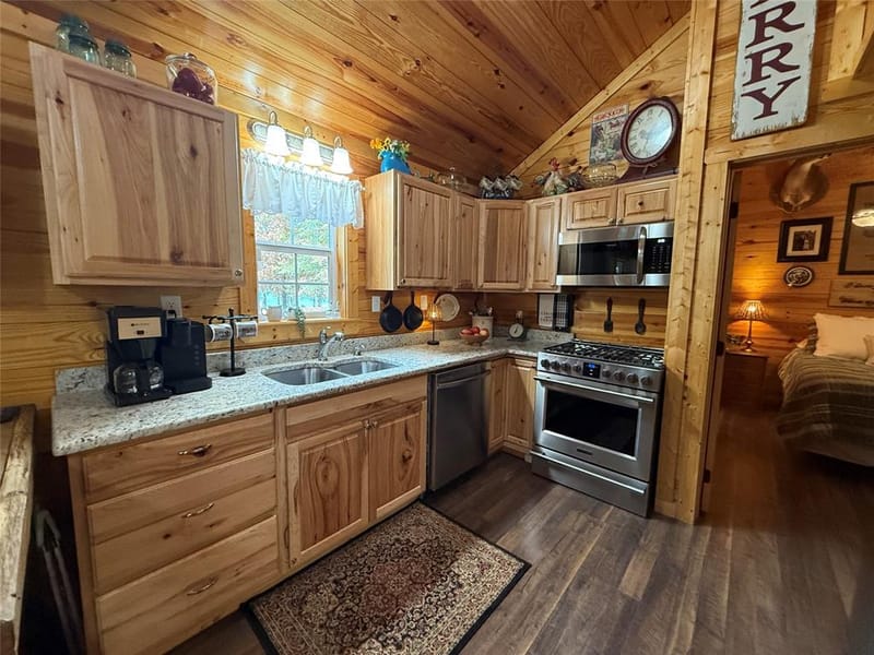 927 Indian Gap, Quitman TX 75783 - Photo 28