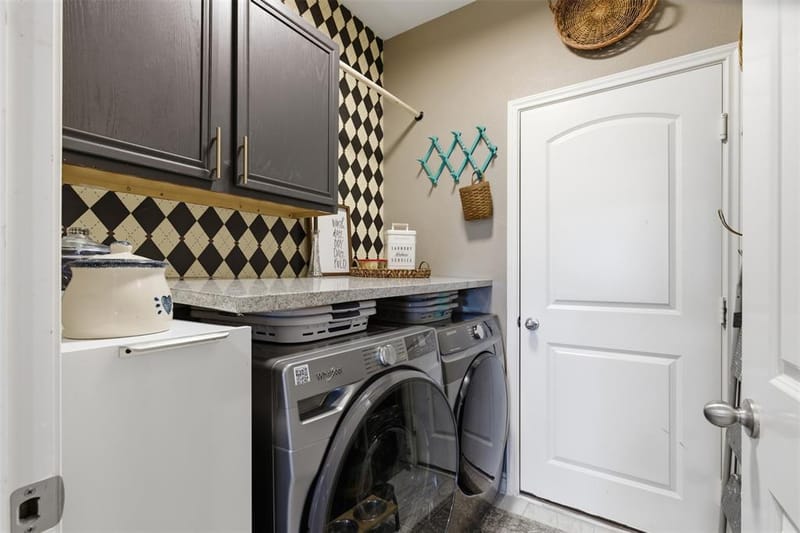 112 Saloon Cove E, Newark TX 76071 - Photo 17