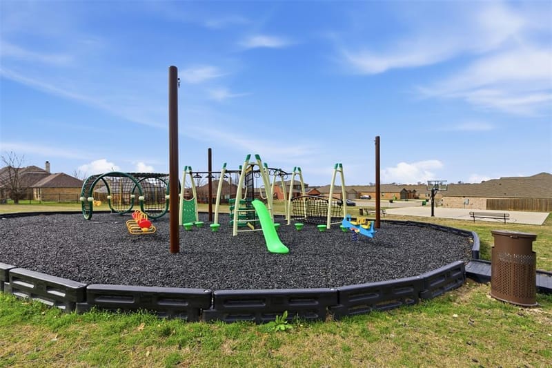 112 Saloon Cove E, Newark TX 76071 - Photo 40
