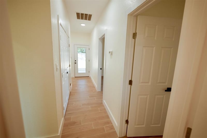 406 E Belknap Street, Ennis TX 75119 - Photo 11