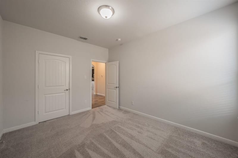 300 Oakbluff Drive, Denton TX 76210 - Photo 27