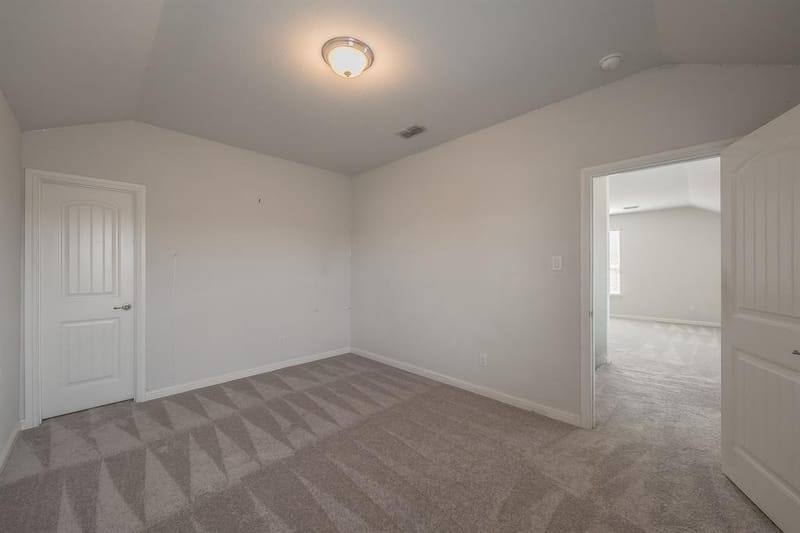 300 Oakbluff Drive, Denton TX 76210 - Photo 34