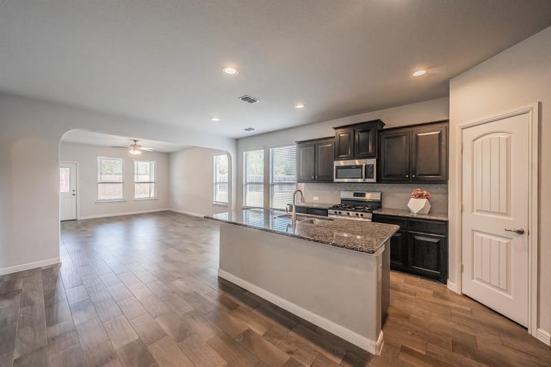 300 Oakbluff Drive, Denton TX 76210 - Photo 8