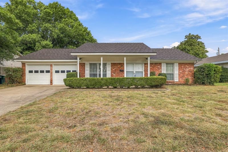 7259 Yolanda Drive, Fort Worth TX 76112