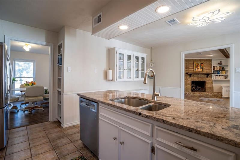 827 Teakwood Place, Richardson TX 75080 - Photo 11