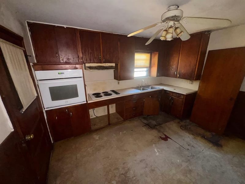 4309 Lorin Avenue, Fort Worth TX 76105 - Photo 2
