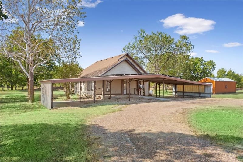 4246 Old Caufield Ranch Road, McGregor TX 76657 - Photo 31