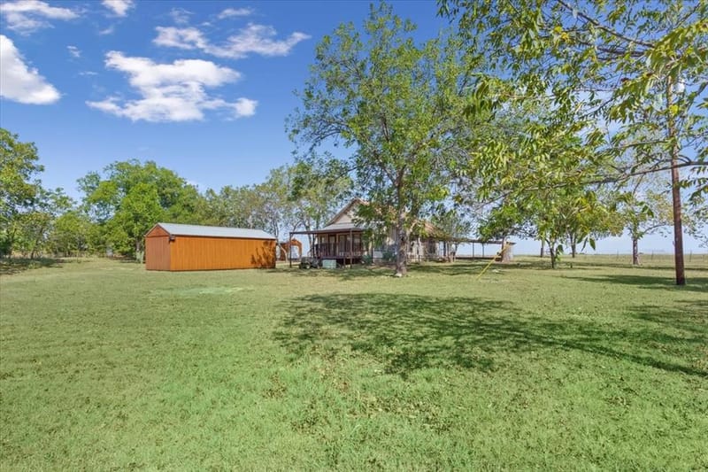 4246 Old Caufield Ranch Road, McGregor TX 76657 - Photo 25