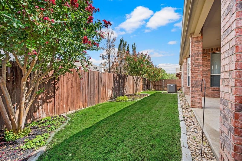 307 Park Haven Boulevard, Euless TX 76039 - Photo 32