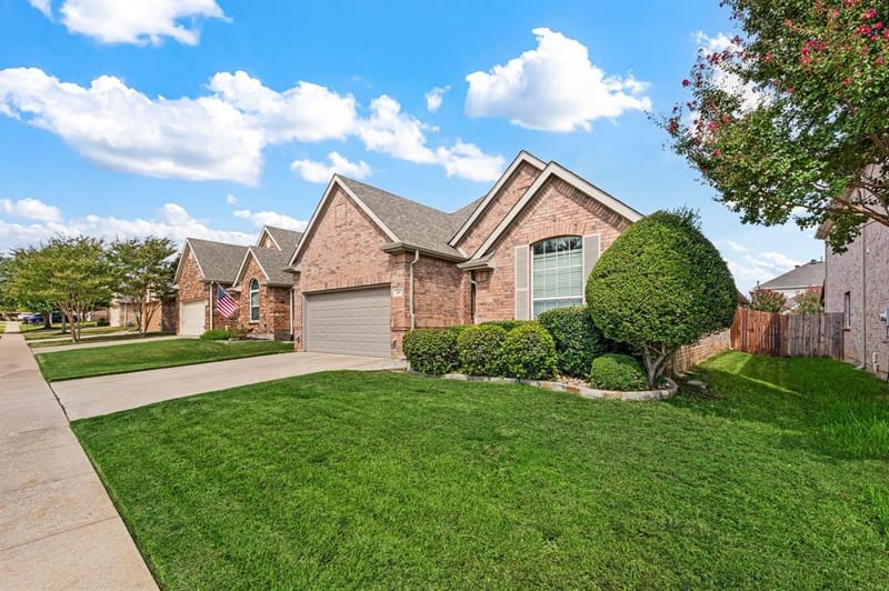 307 Park Haven Boulevard, Euless TX 76039 - Photo 34