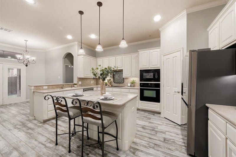 307 Park Haven Boulevard, Euless TX 76039 - Photo 14