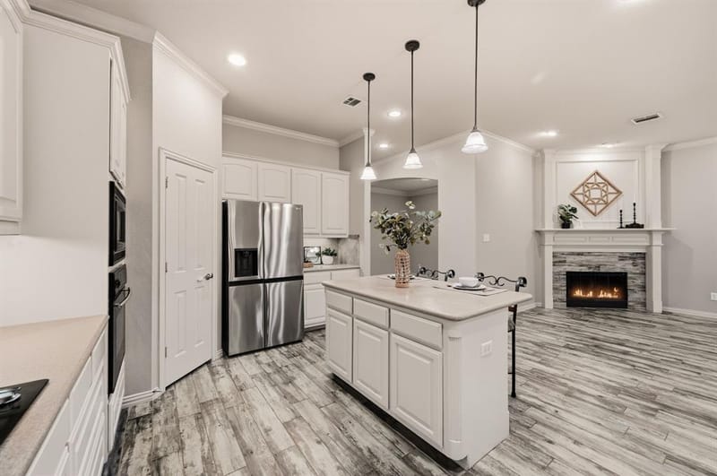 307 Park Haven Boulevard, Euless TX 76039 - Photo 18