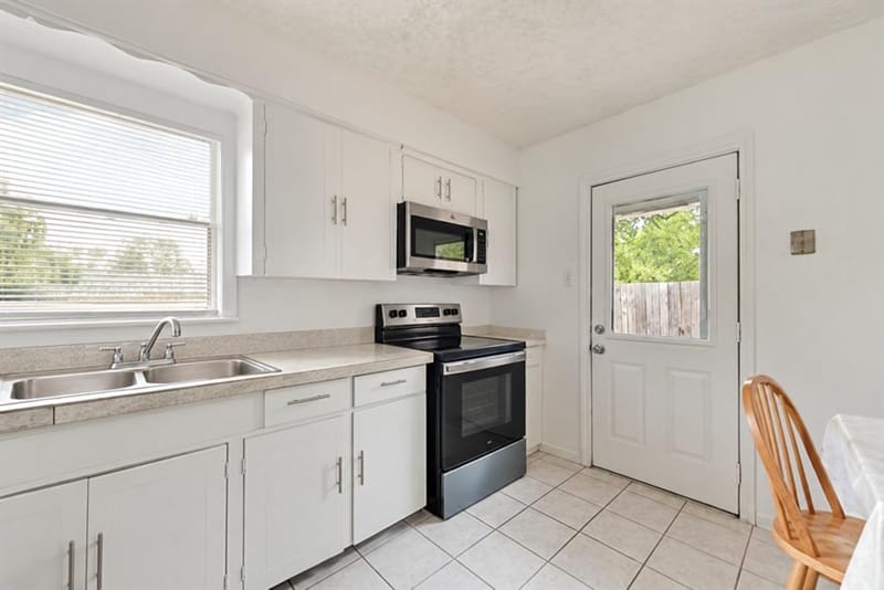 616 Chandler Drive, Garland TX 75040 - Photo 7