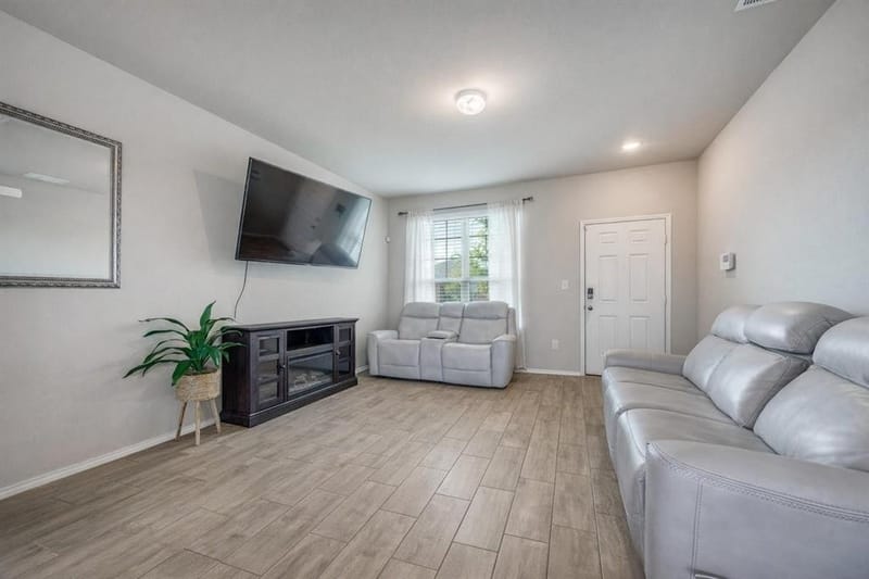 926 Hurstwood Drive, Van Alstyne TX 75495 - Photo 10