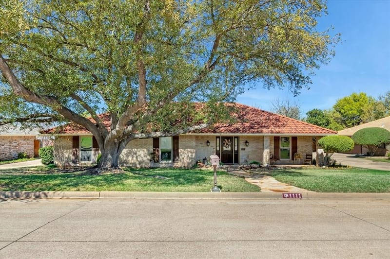 1111 Berkshire Court, Trophy Club TX 76262