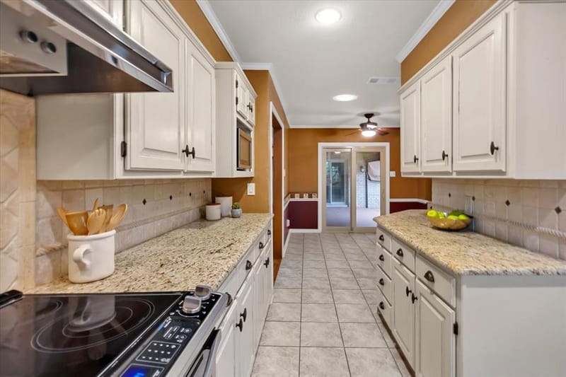 1111 Berkshire Court, Trophy Club TX 76262 - Photo 15