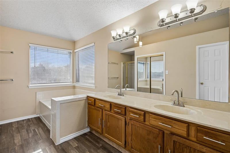 1203 White Drive, Cedar Hill TX 75104 - Photo 10