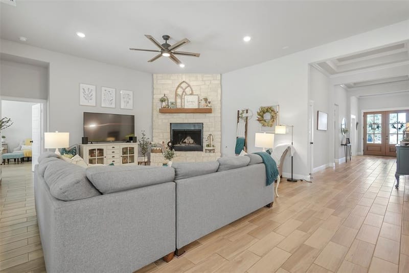 108 Southwood Drive, Burleson TX 76028 - Photo 23