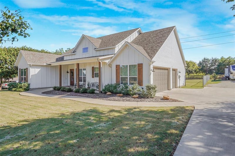 108 Southwood Drive, Burleson TX 76028 - Photo 38