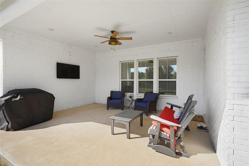 108 Southwood Drive, Burleson TX 76028 - Photo 35