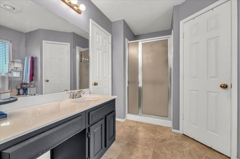 6608 Stetter Drive, Arlington TX 76001 - Photo 13