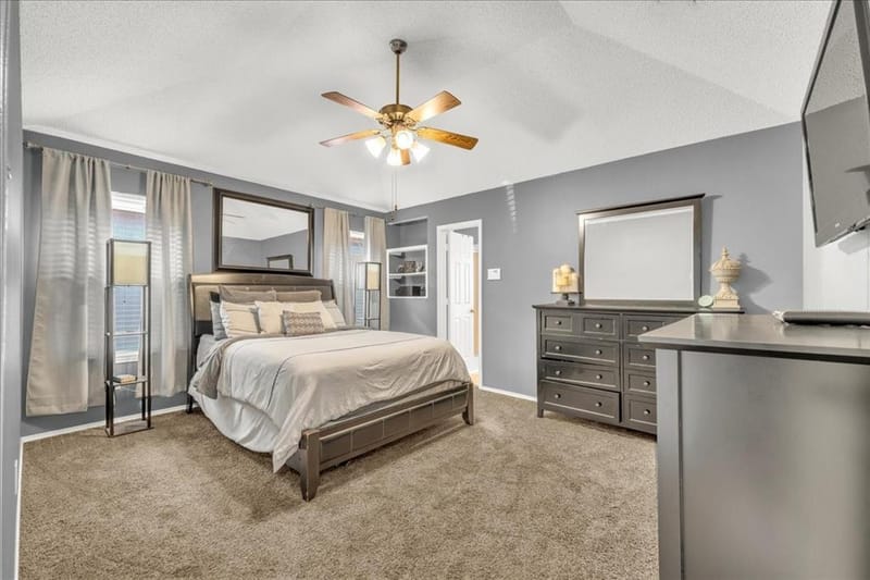 6608 Stetter Drive, Arlington TX 76001 - Photo 10