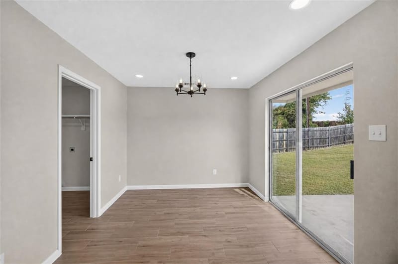 1336 Kiwi Court, Dallas TX 75051 - Photo 17