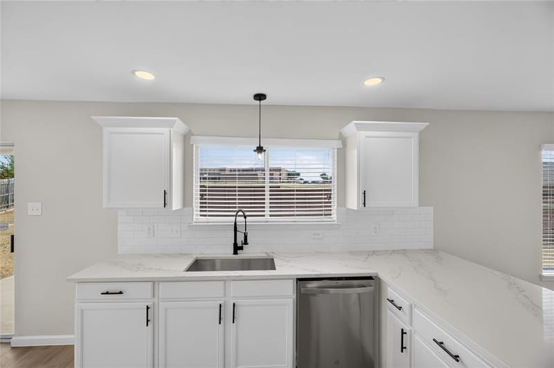 1336 Kiwi Court, Dallas TX 75051 - Photo 14