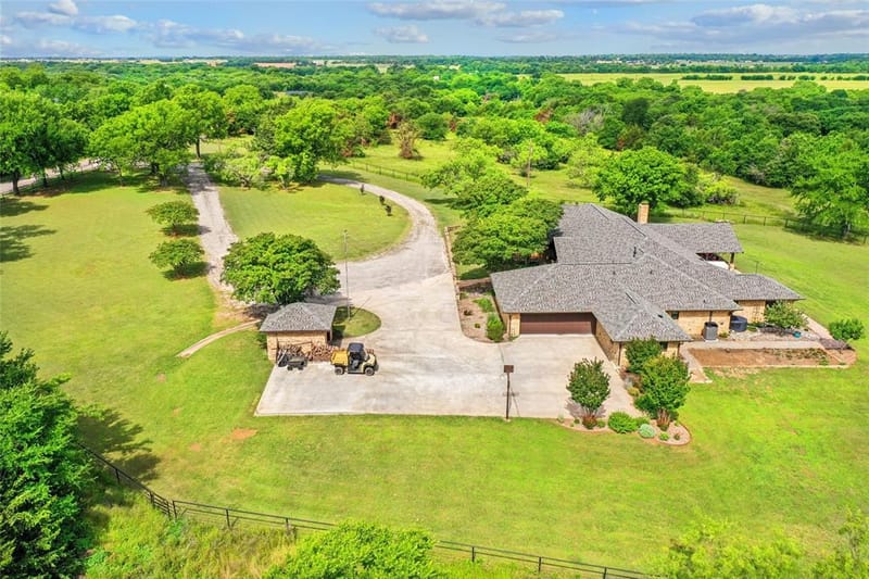 4517 Old Sherman Road, Whitesboro TX 76273 - Photo 8