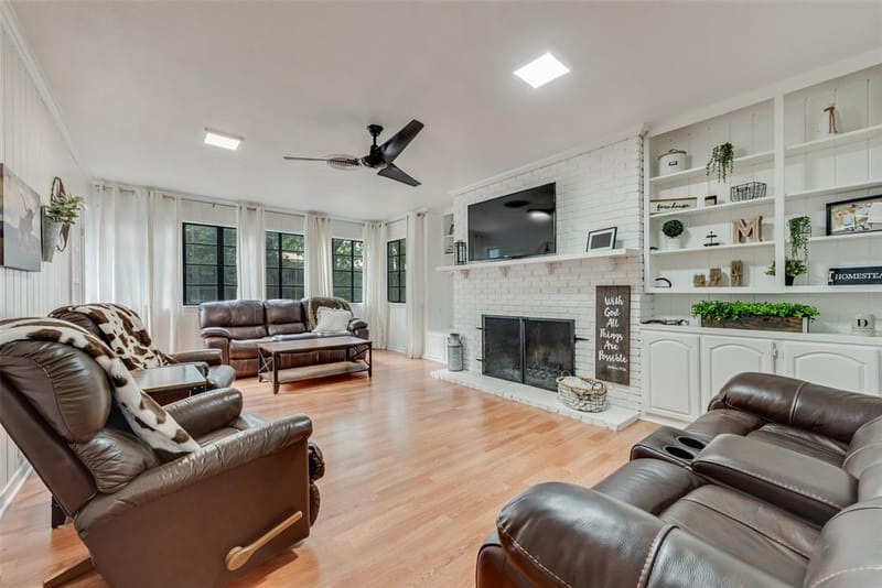 6555 Calmont Avenue, Fort Worth TX 76116 - Photo 3