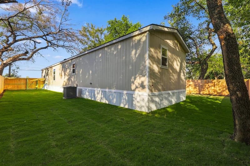 517 Main Street, Bridgeport TX 76426 - Photo 29