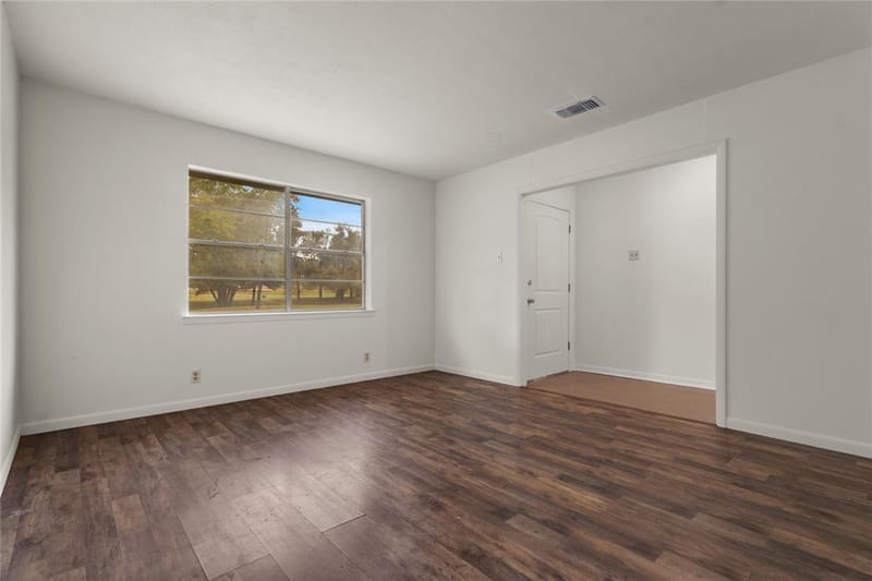 1240 E Jefferson Street, Van Alstyne TX 75495 - Photo 4