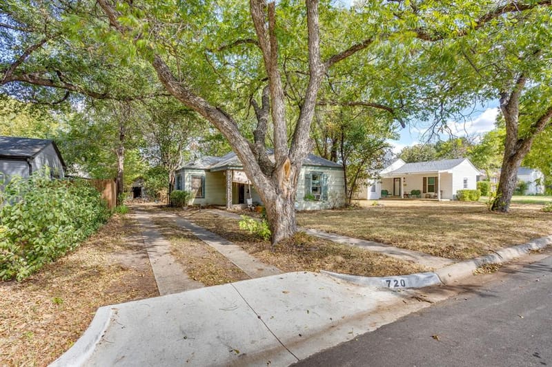 720 Northwood Road, Fort Worth TX 76107 - Photo 9