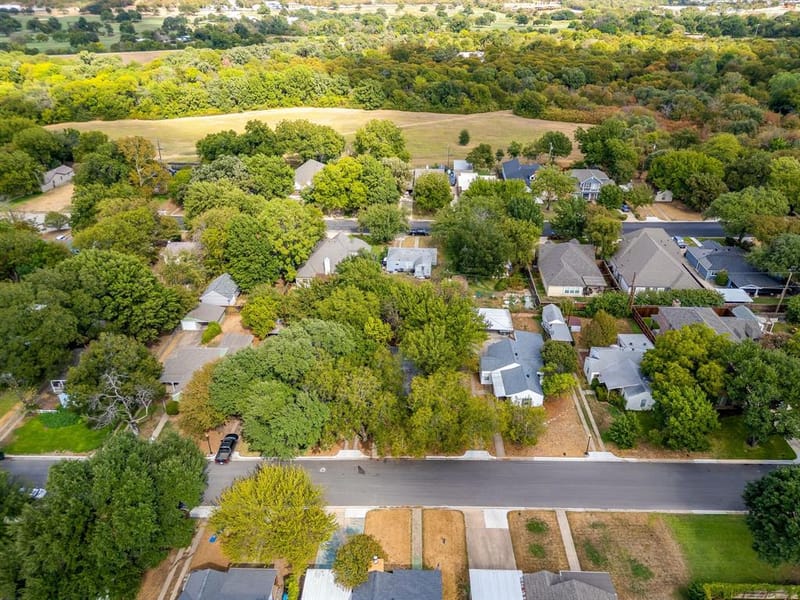 720 Northwood Road, Fort Worth TX 76107 - Photo 4