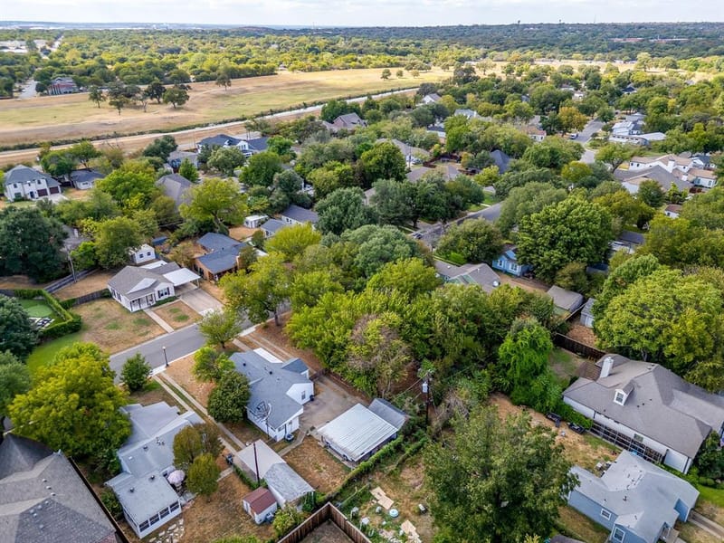 720 Northwood Road, Fort Worth TX 76107 - Photo 8