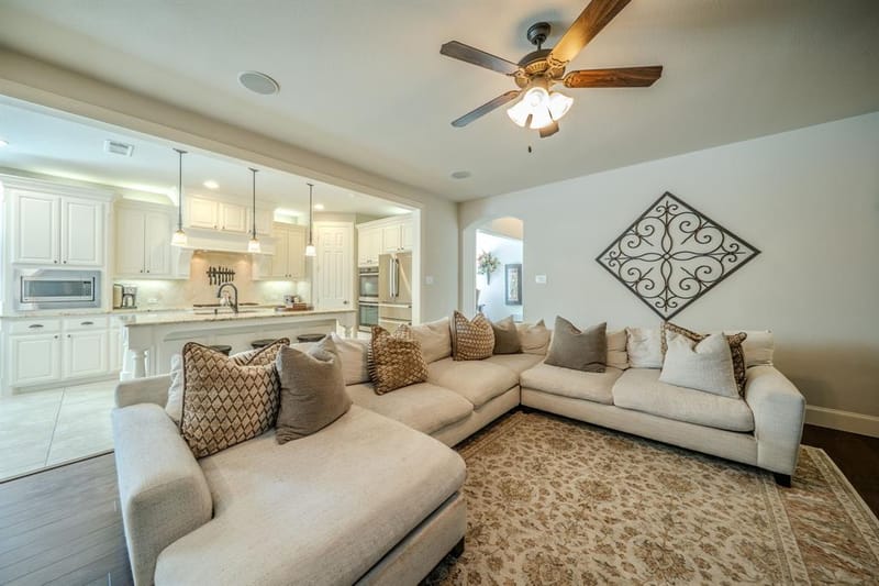 8516 Markham Drive, Frisco TX 75035 - Photo 10