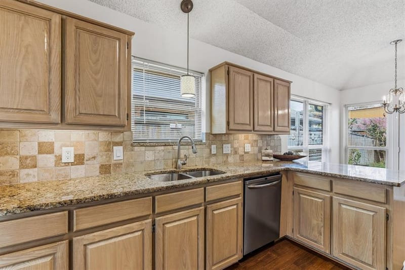 2031 Greenview Drive # A, Carrollton TX 75010 - Photo 6