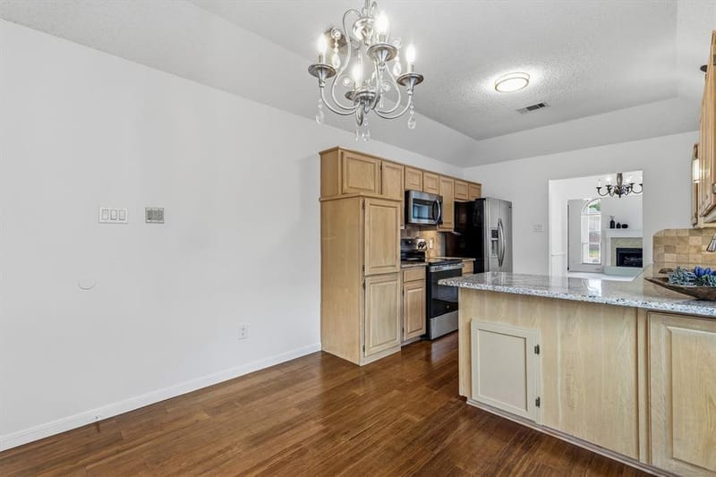 2031 Greenview Drive # A, Carrollton TX 75010 - Photo 8