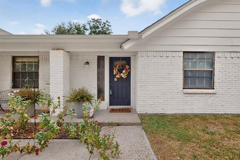 2060 Trailwood Drive W, Burleson TX 76028