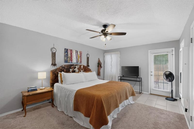 2060 Trailwood Drive W, Burleson TX 76028 - Photo 10