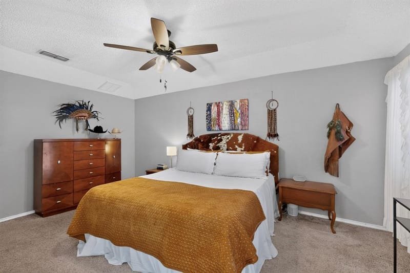 2060 Trailwood Drive W, Burleson TX 76028 - Photo 11