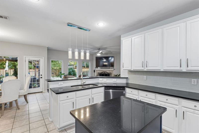 10404 Bear Creek Trail, Fort Worth TX 76244 - Photo 6