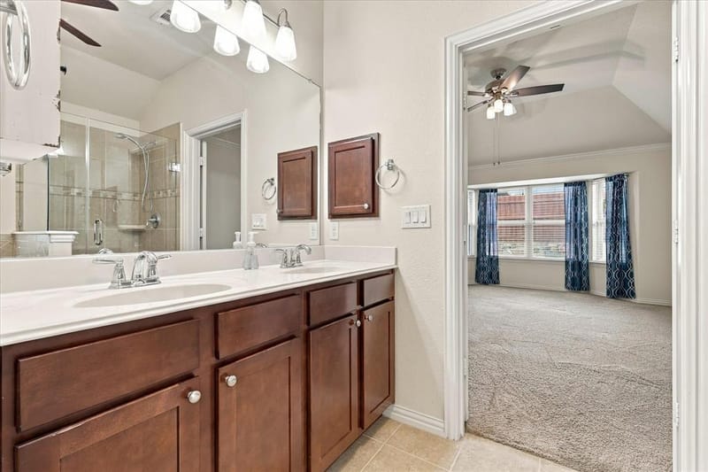 1629 Falconet Court, Carrollton TX 75010 - Photo 22