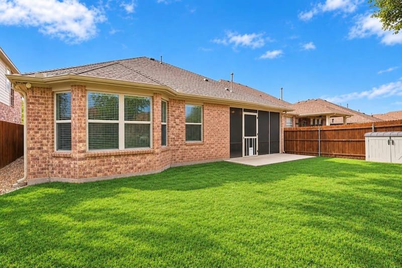 1629 Falconet Court, Carrollton TX 75010 - Photo 34
