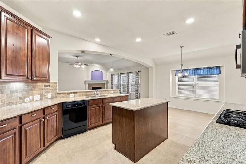 1629 Falconet Court, Carrollton TX 75010 - Photo 15