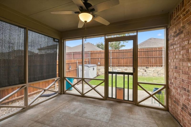 1629 Falconet Court, Carrollton TX 75010 - Photo 29