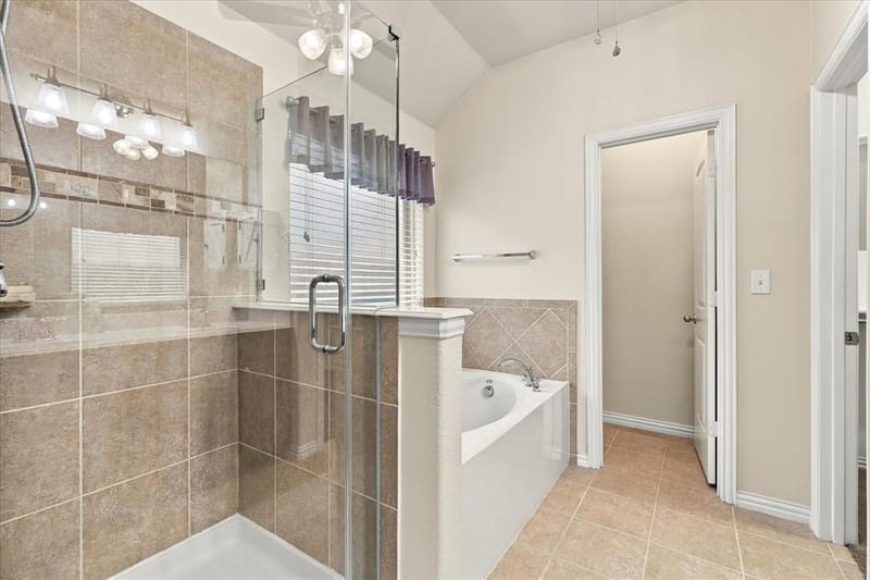 1629 Falconet Court, Carrollton TX 75010 - Photo 21