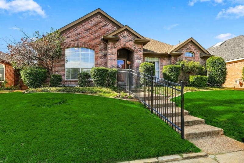 1216 Tanner Drive, Lewisville TX 75077 - Photo 3