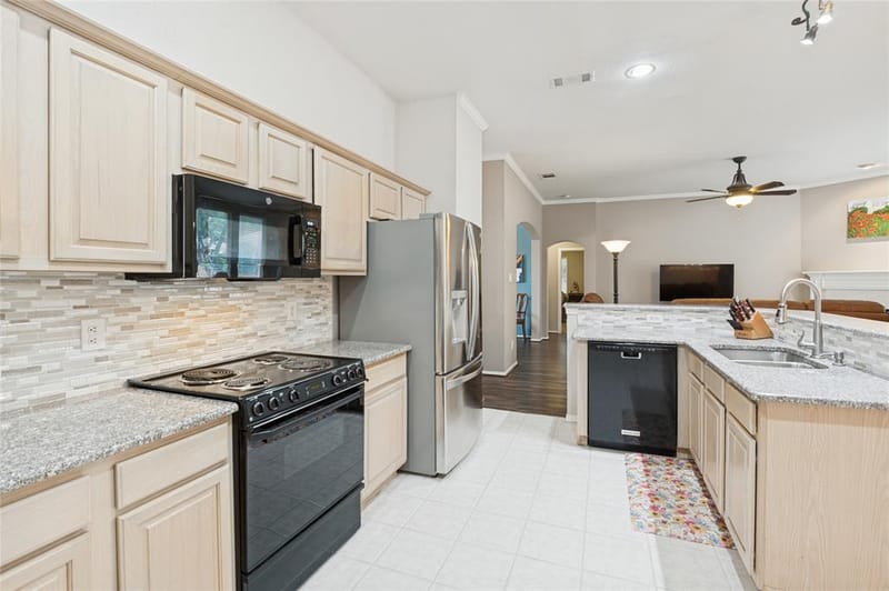 1374 Forest Creek Drive, Lewisville TX 75067 - Photo 12