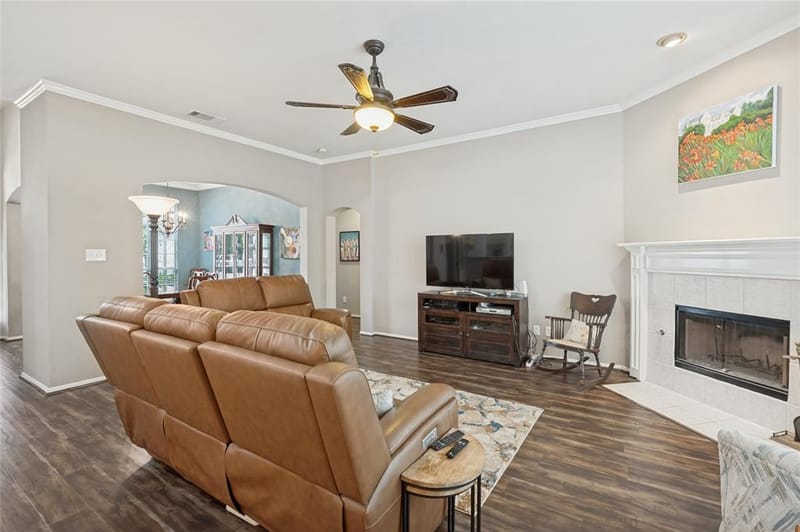 1374 Forest Creek Drive, Lewisville TX 75067 - Photo 7